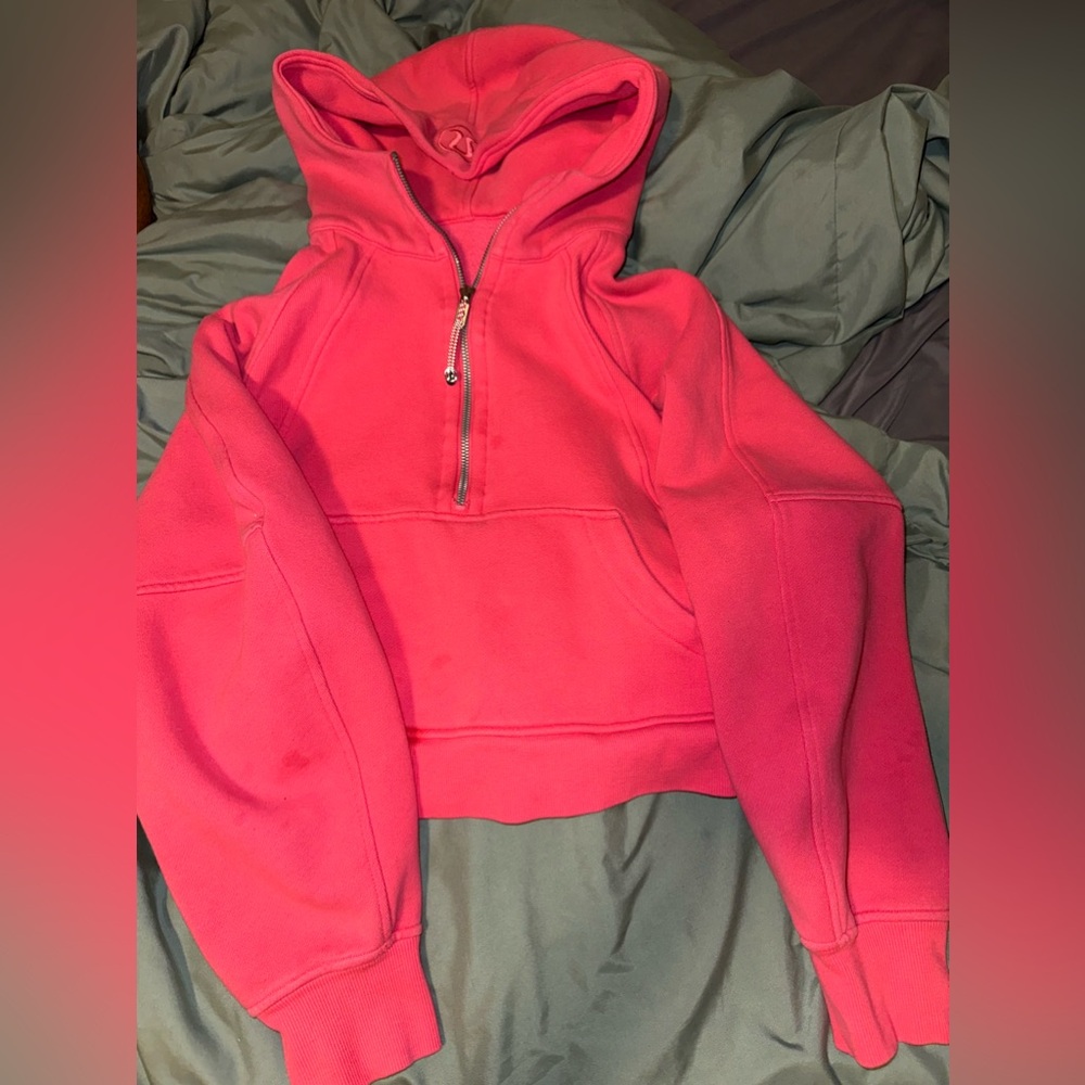 Lululemon Scuba Hoodie Lip Gloss size xs/s